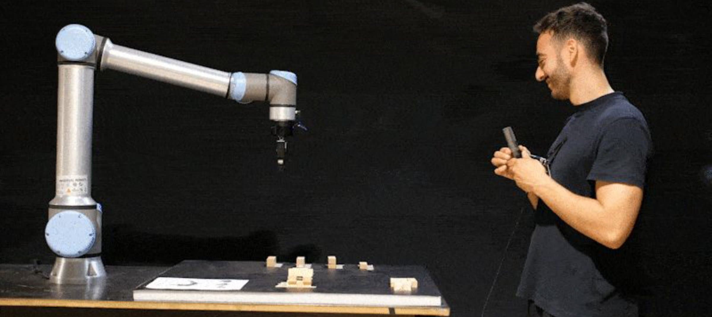 Blabber Bot speech-driven robotic assembly setup