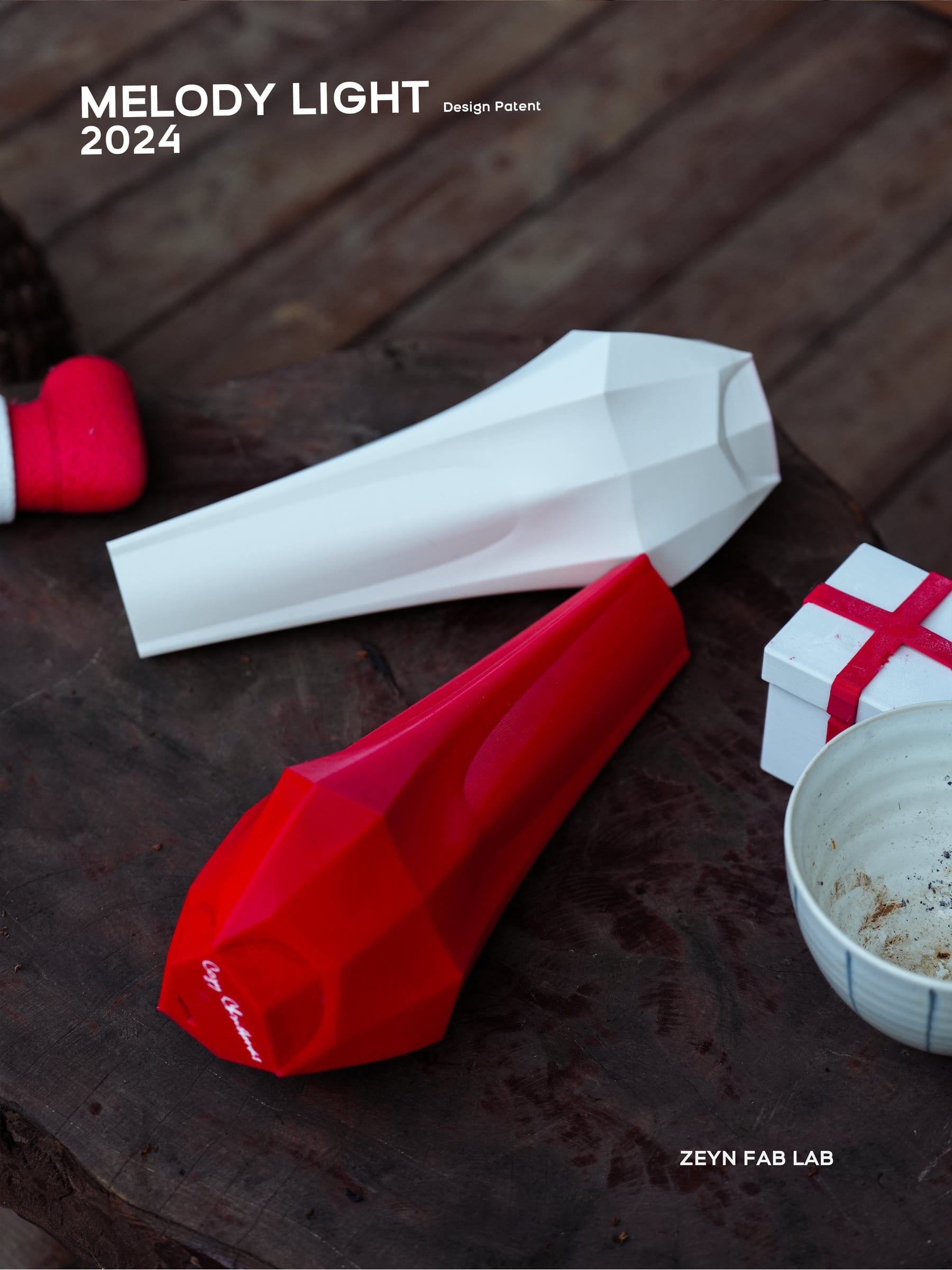 Melody vases in red and white