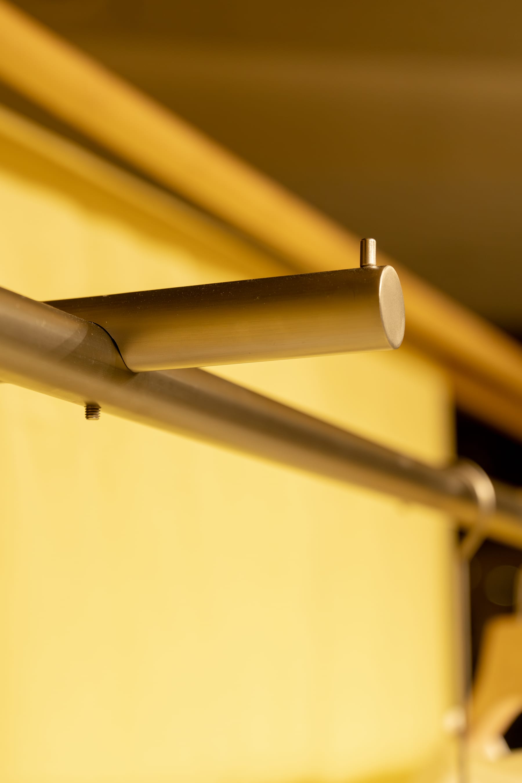 End cap of a steel hanging rod — connection detail